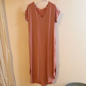 entro Mauve High-Low V-Neck Dress